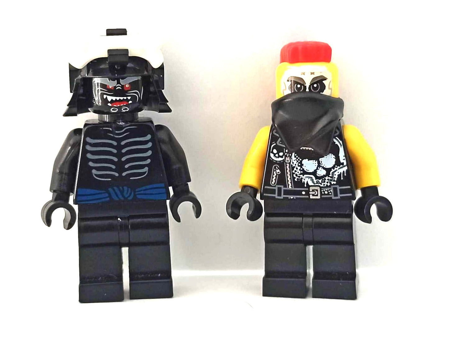 LEGO® Sortiment 2x Ninjago Minifiguren Motorrad Gang Chopper Maroni Lord Garmadon - Peer Online Shop