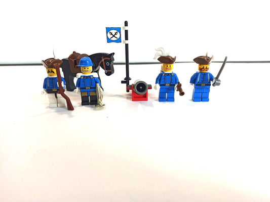 LEGO®  Sortiment 4 Kontinentalarmee Mini-Figuren mit Zubehör - Peer Online Shop